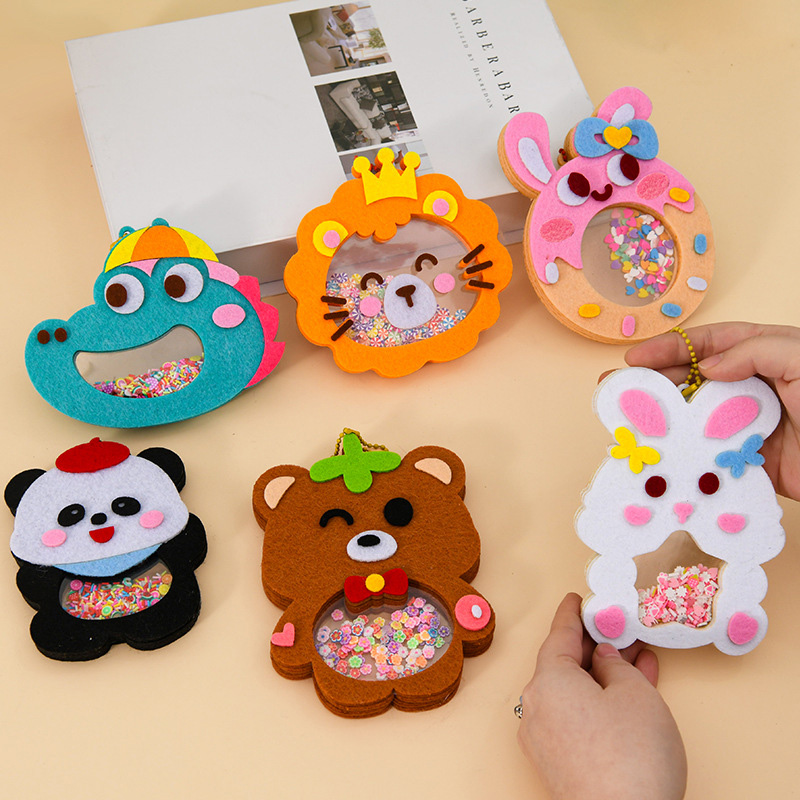 Art Craft Girl - DIY Animal Shake Pendant Art Craft